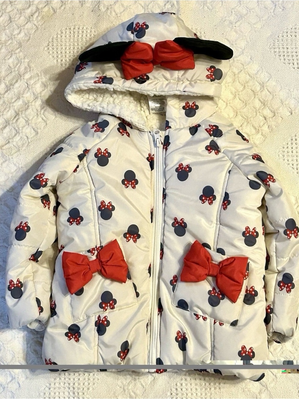 Girls Minnie Mouse White Puffer Coat • 3T • Sherpa‑Lined Hood with Ears